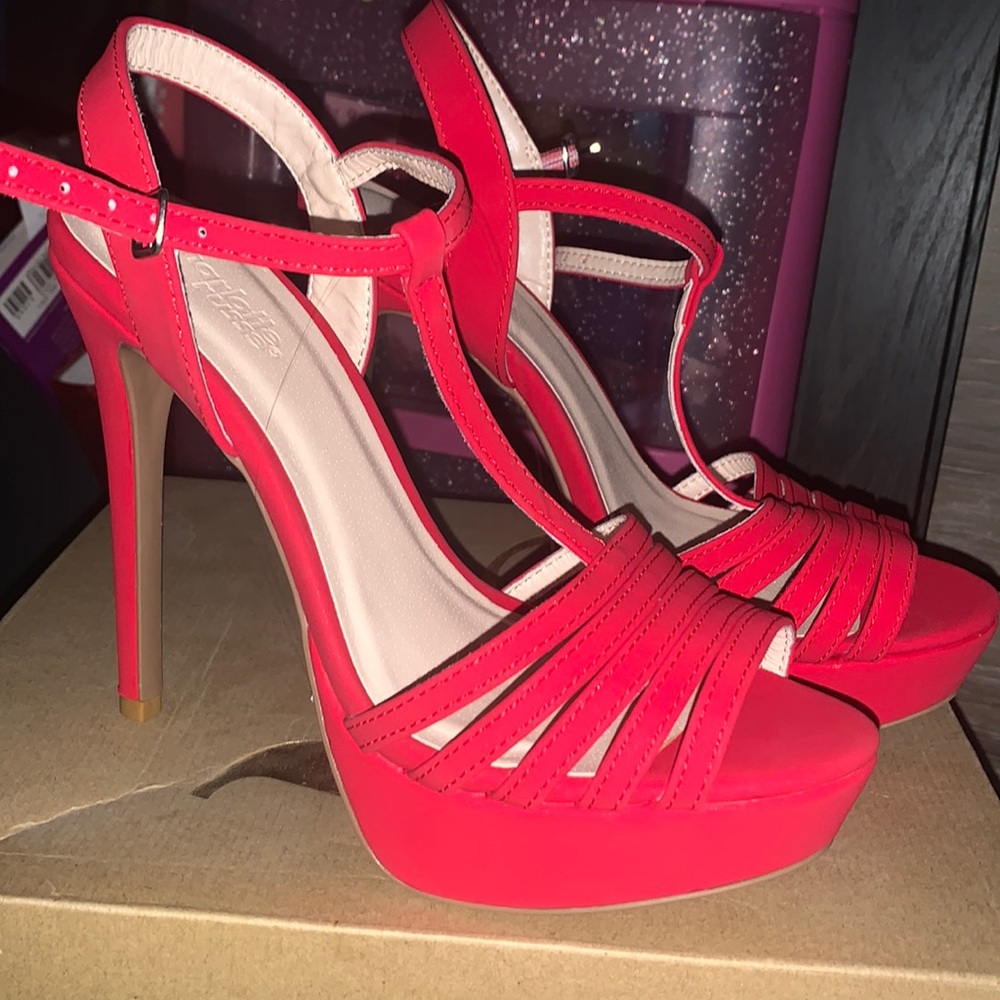 Red high heels - BRAND NEW